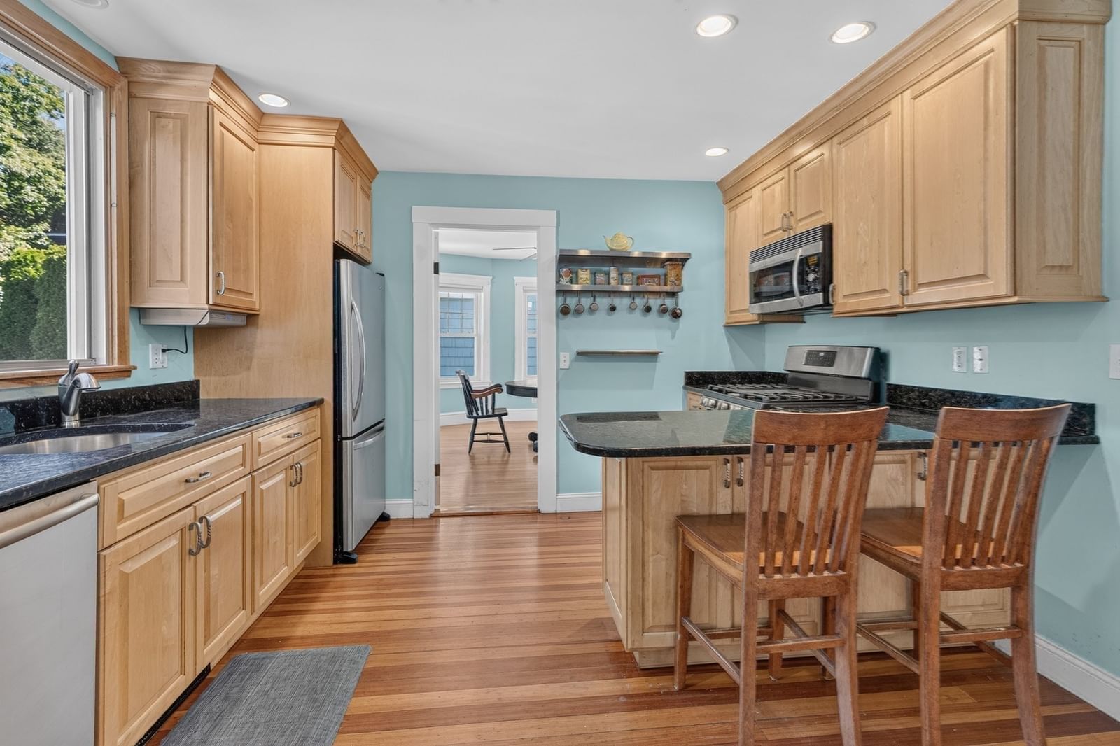 50 Franklin Ave Swampscott — Photo 26 of 41