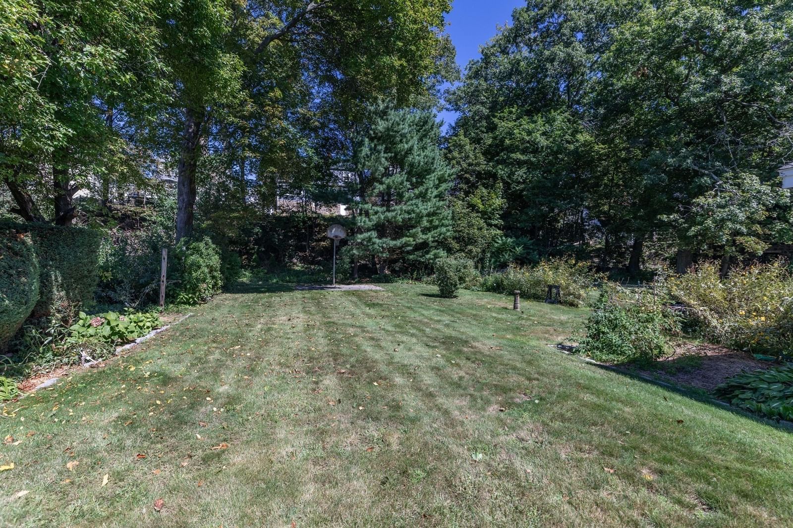 50 Franklin Ave Swampscott — Photo 7 of 41