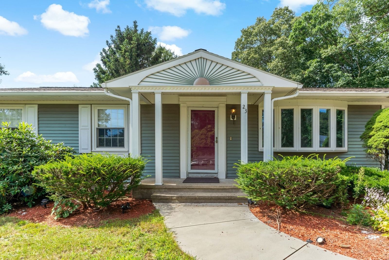23 Colonial Way Rehoboth — Photo 2 of 36