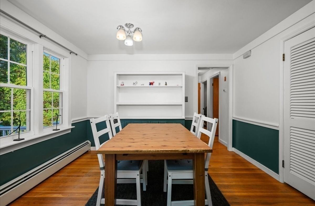 16 Venus Drive Shrewsbury — Photo 8 of 25