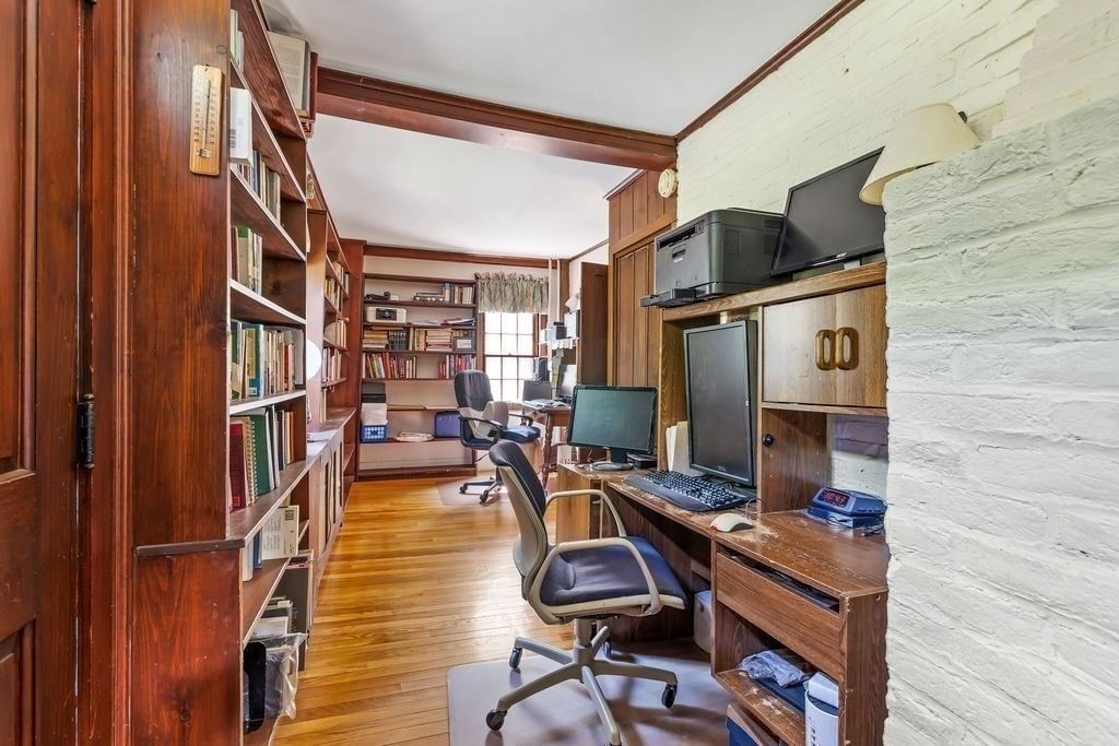 69 Forest St Sherborn — Photo 13 of 41