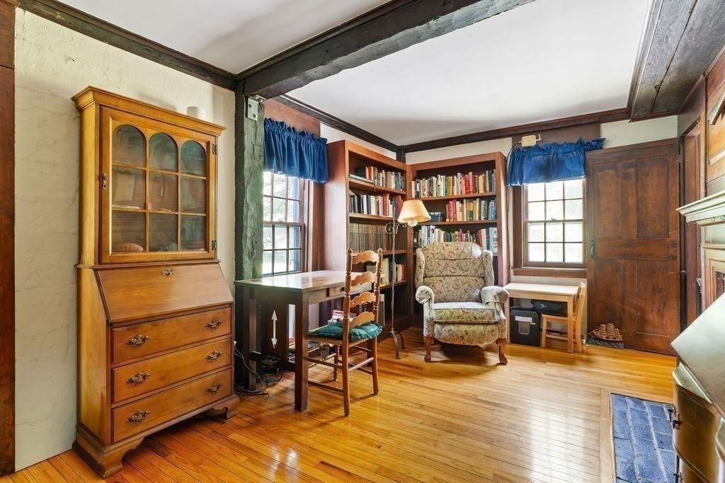 69 Forest St Sherborn — Photo 14 of 41