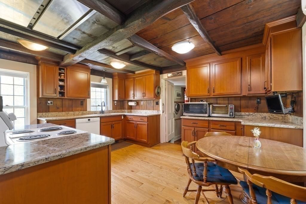 69 Forest St Sherborn — Photo 23 of 41