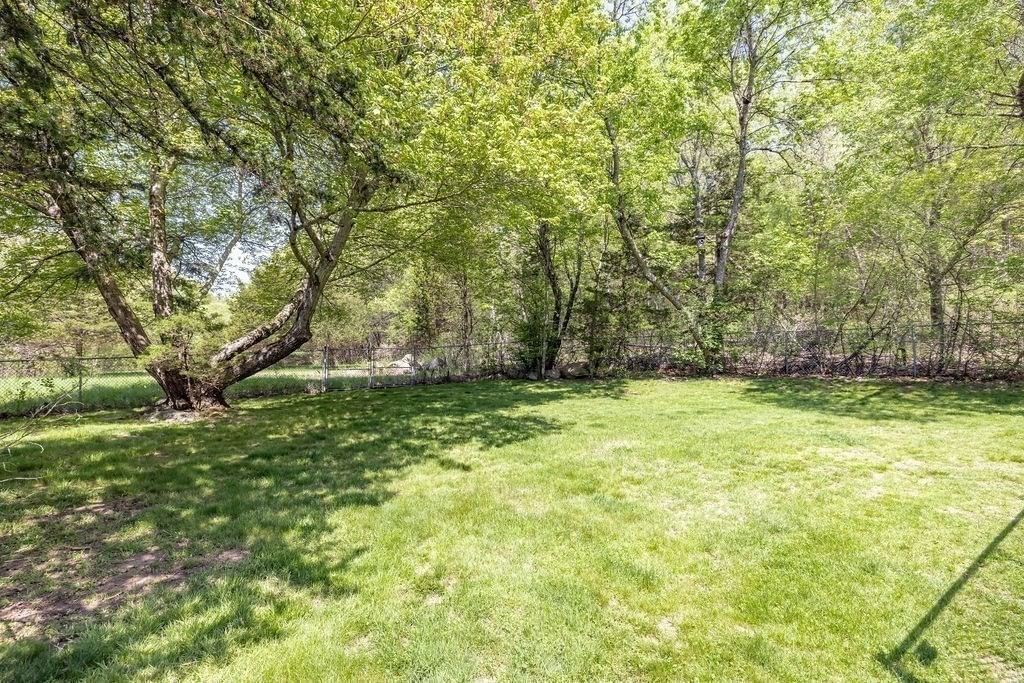 69 Forest St Sherborn — Photo 9 of 41