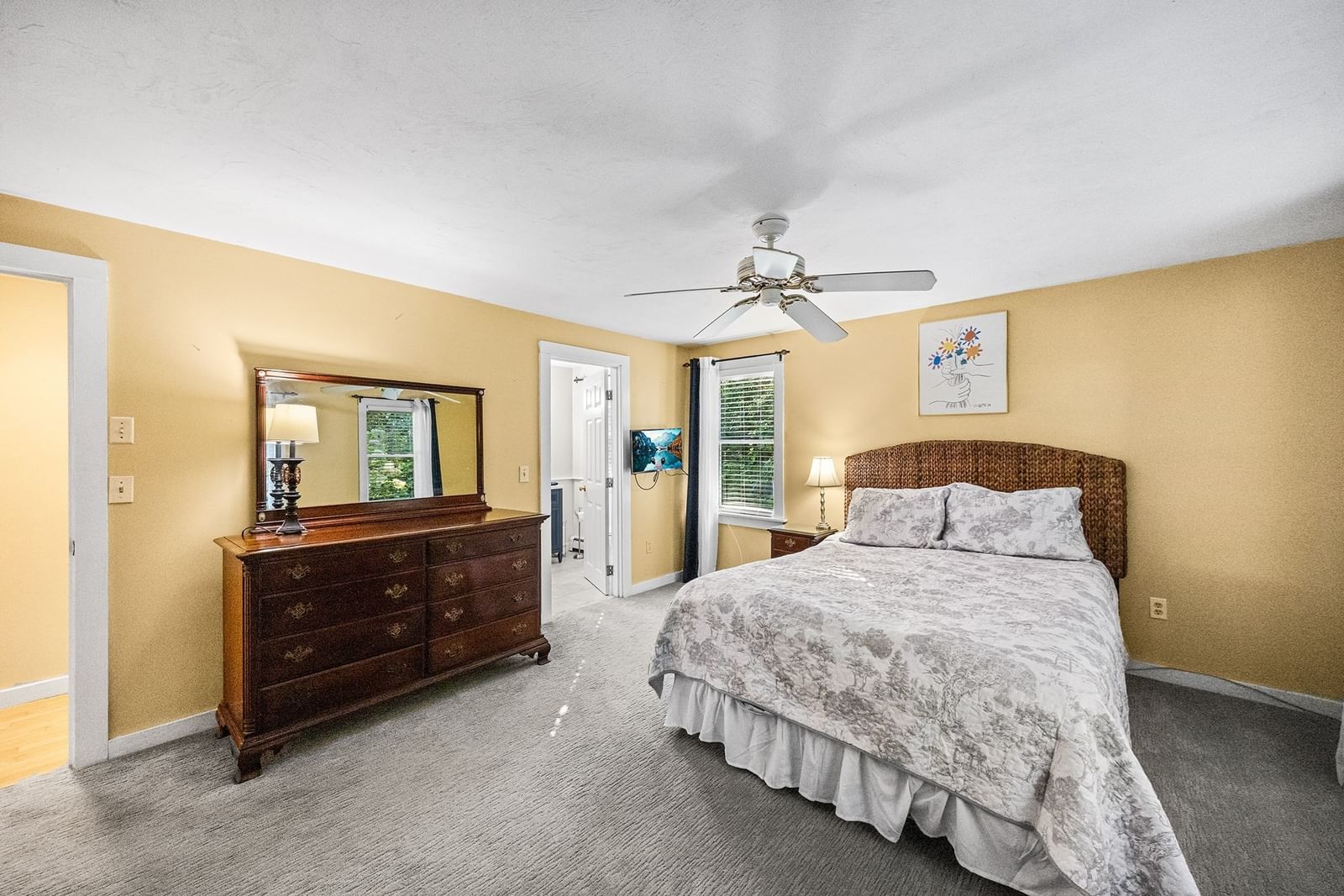 559 Old Jail Ln Barnstable — Photo 16 of 41