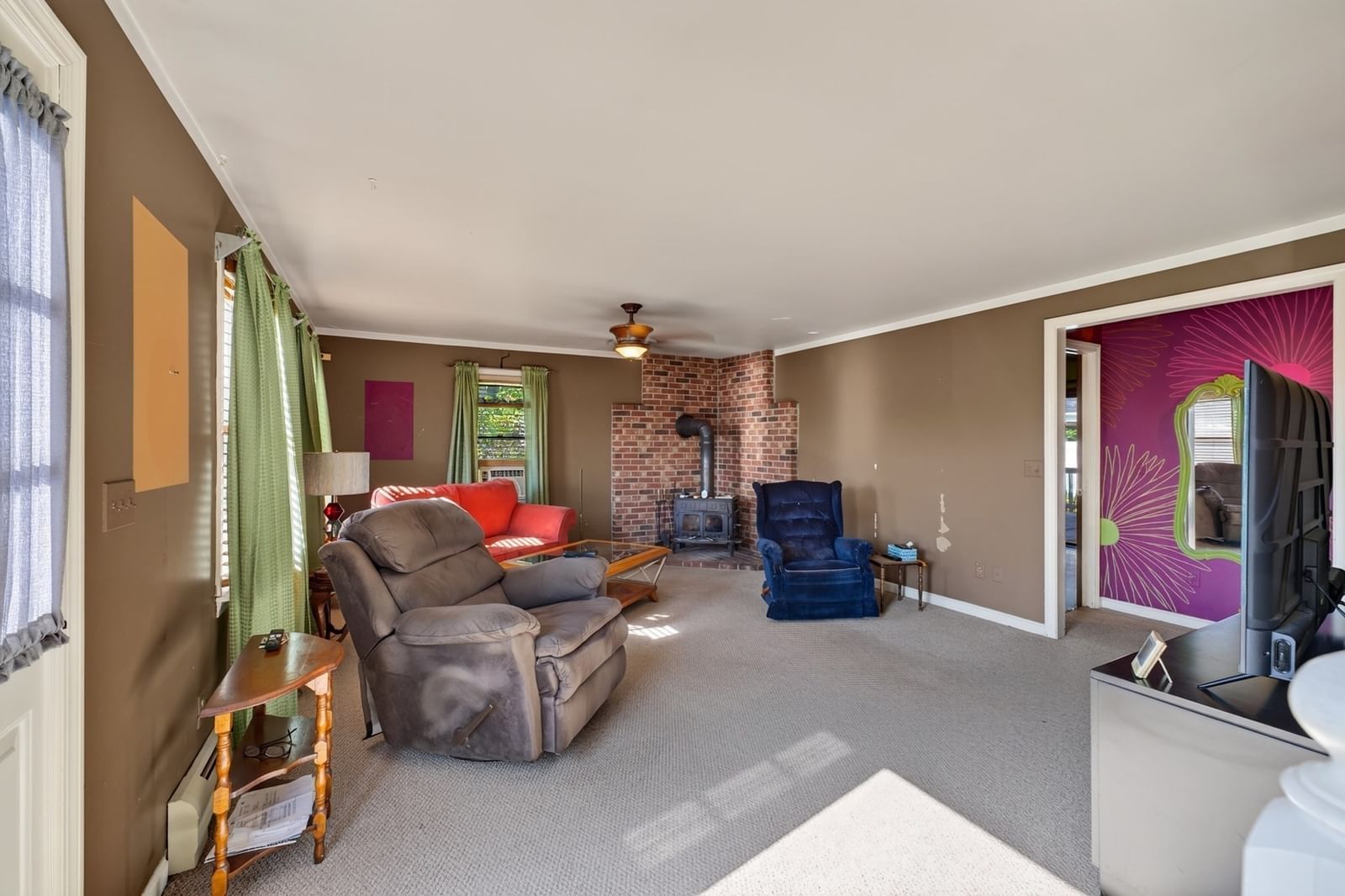 52 Donny Dr New Bedford — Photo 6 of 27