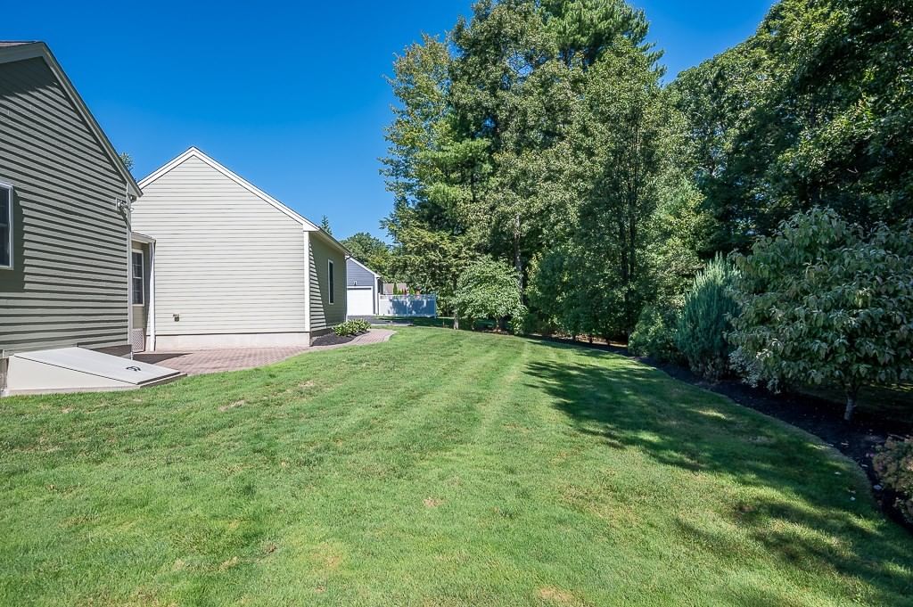 81 Nicholas Dr Lancaster — Photo 10 of 42