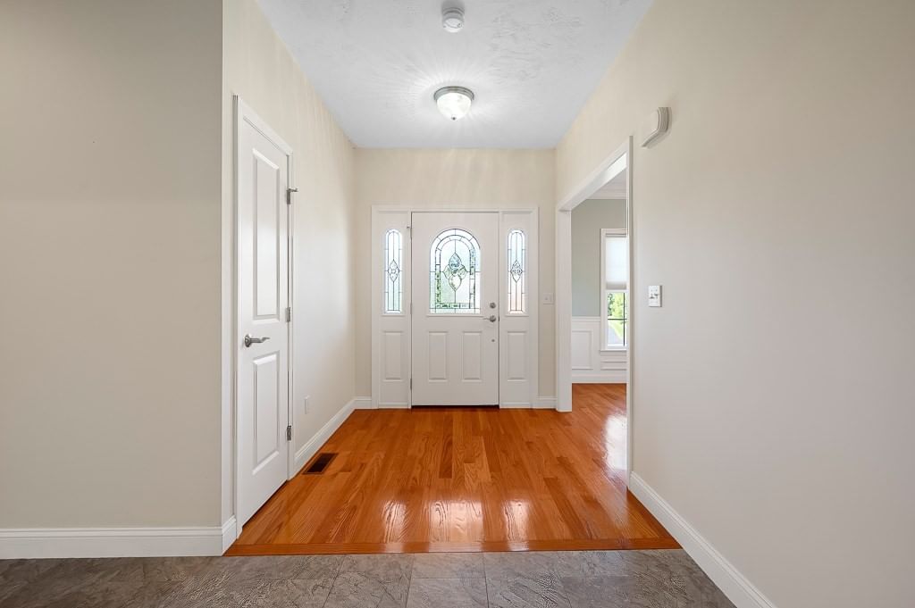 81 Nicholas Dr Lancaster — Photo 16 of 42