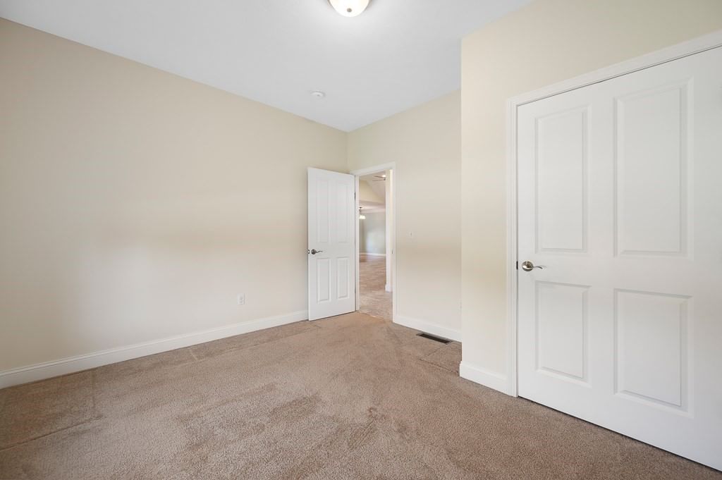 81 Nicholas Dr Lancaster — Photo 29 of 42
