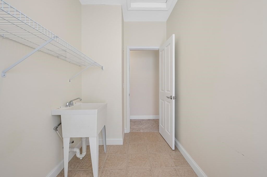 81 Nicholas Dr Lancaster — Photo 34 of 42