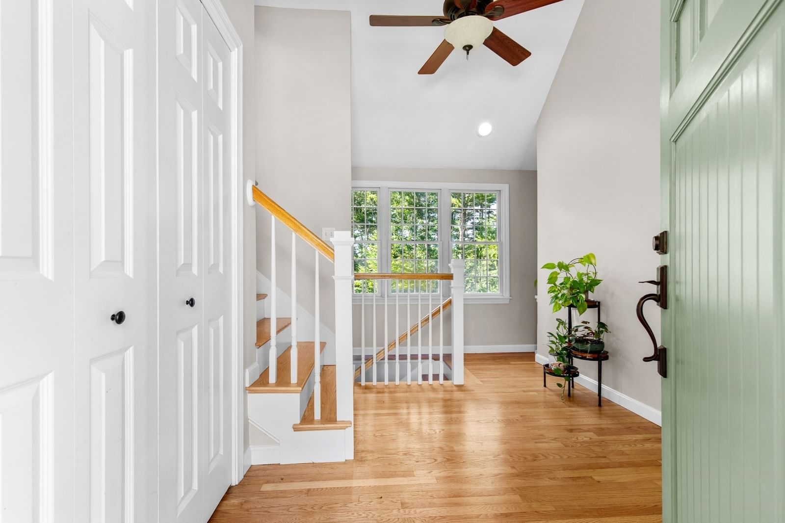 127 Micajah Pond Rd Plymouth — Photo 3 of 42