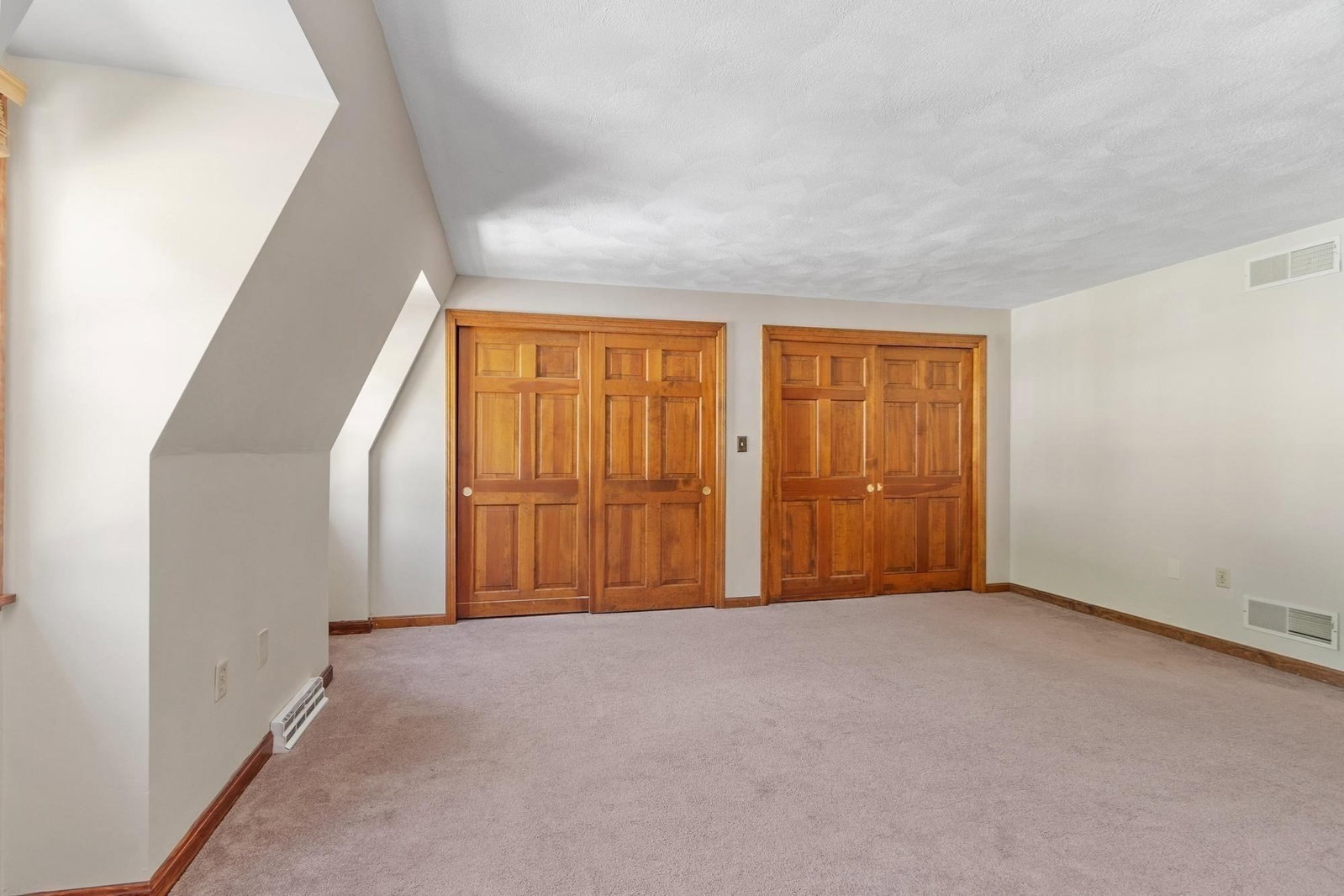 895 Wellman Avenue #895 Chelmsford — Photo 14 of 38
