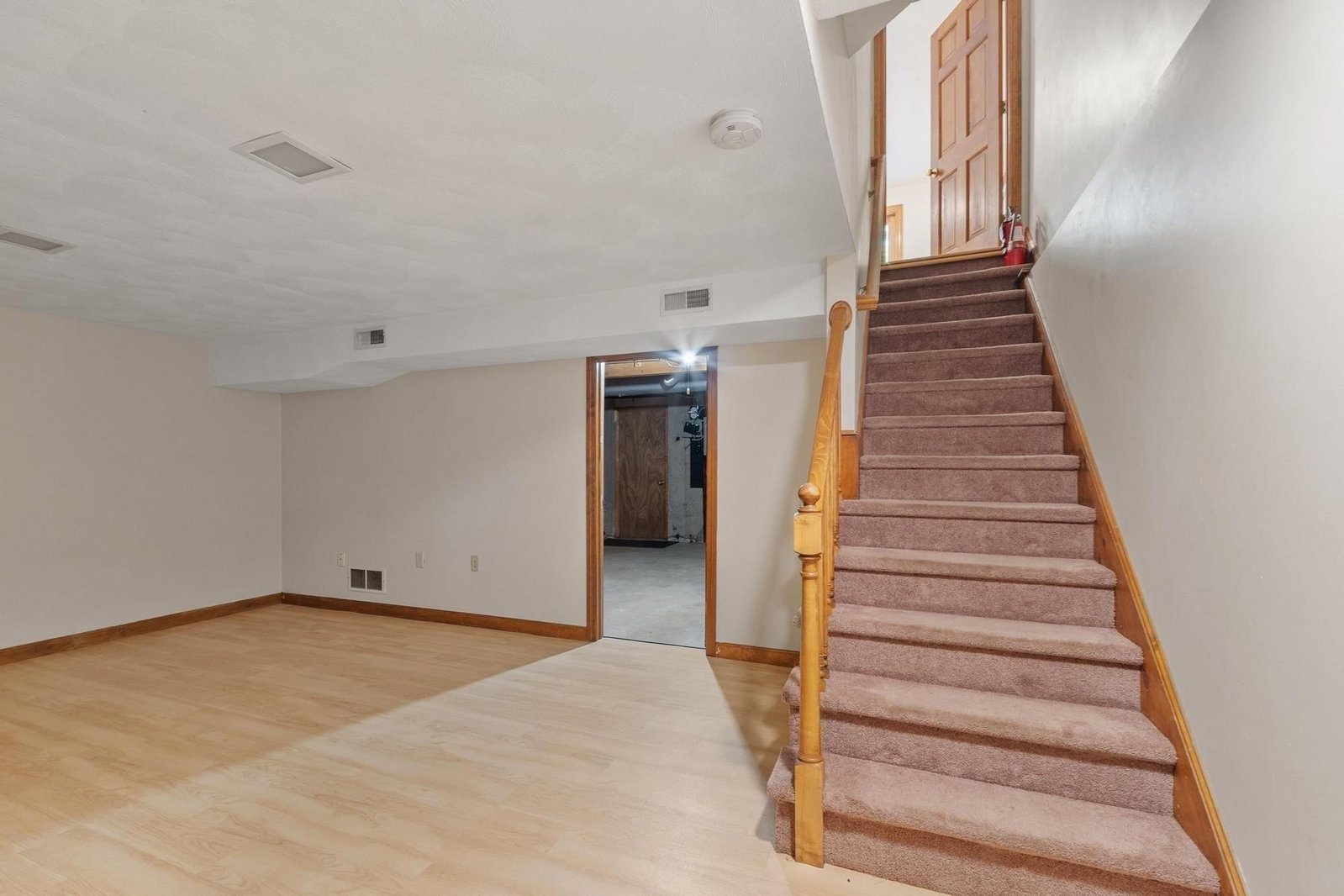 895 Wellman Avenue #895 Chelmsford — Photo 24 of 38