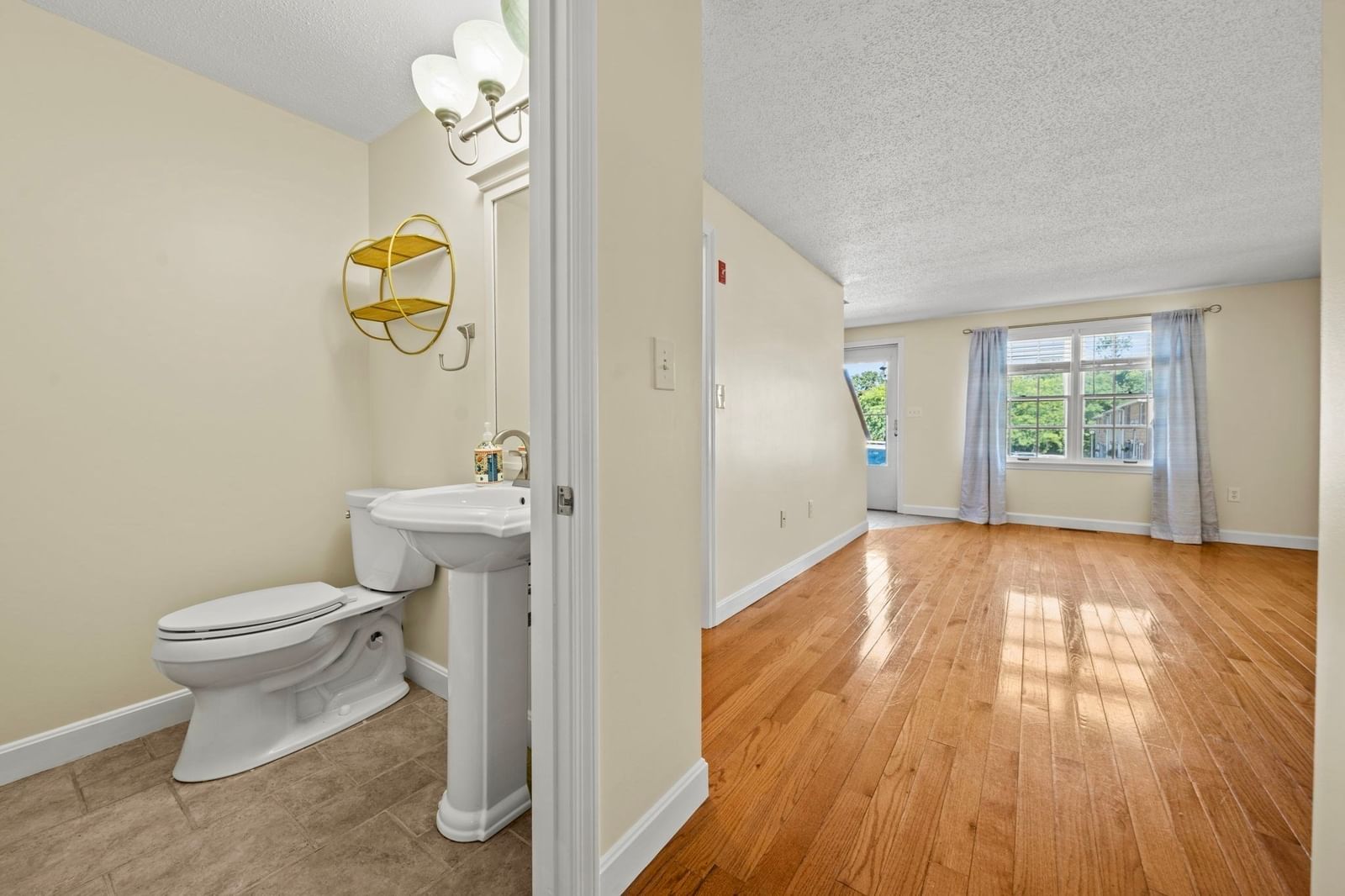 10 Oliver #C Haverhill — Photo 18 of 33