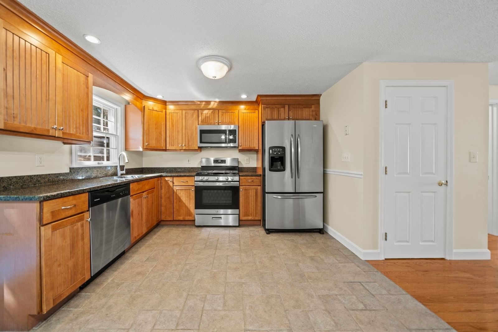 10 Oliver #C Haverhill — Photo 19 of 33