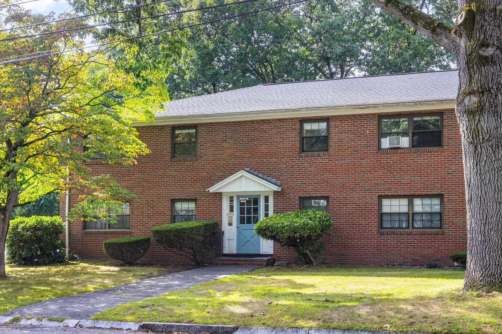 Property at 72 Renwick Rd #B, Wakefield, MA 01880