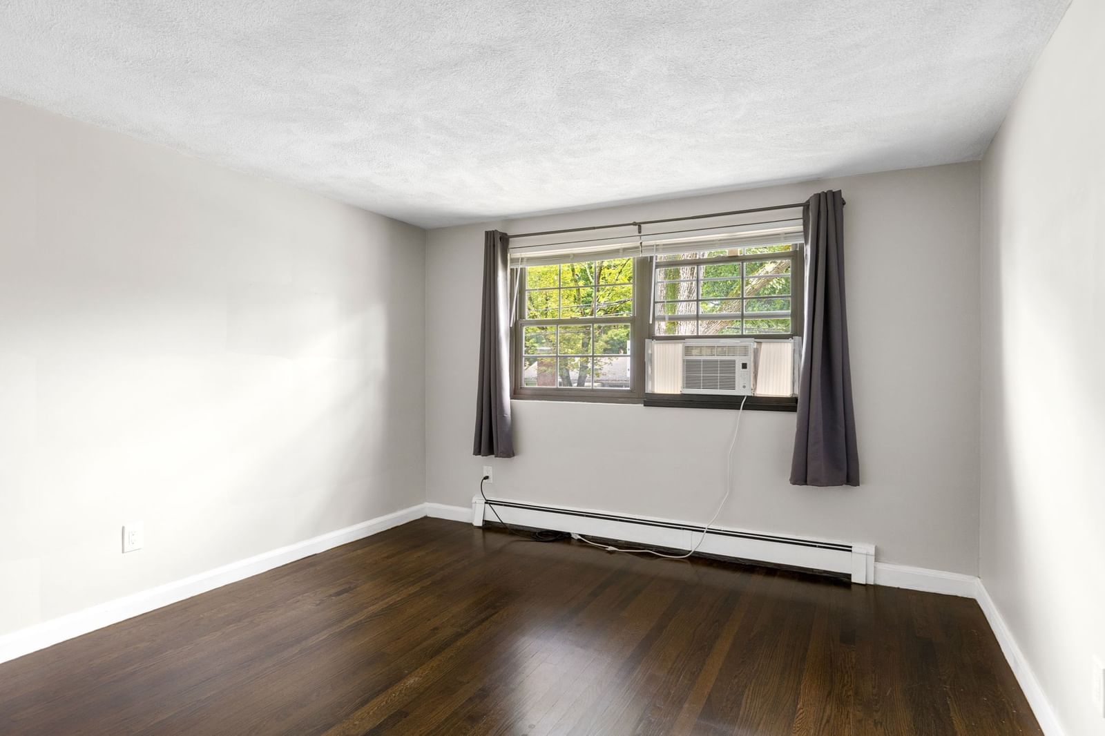 72 Renwick Rd #B Wakefield — Photo 9 of 17