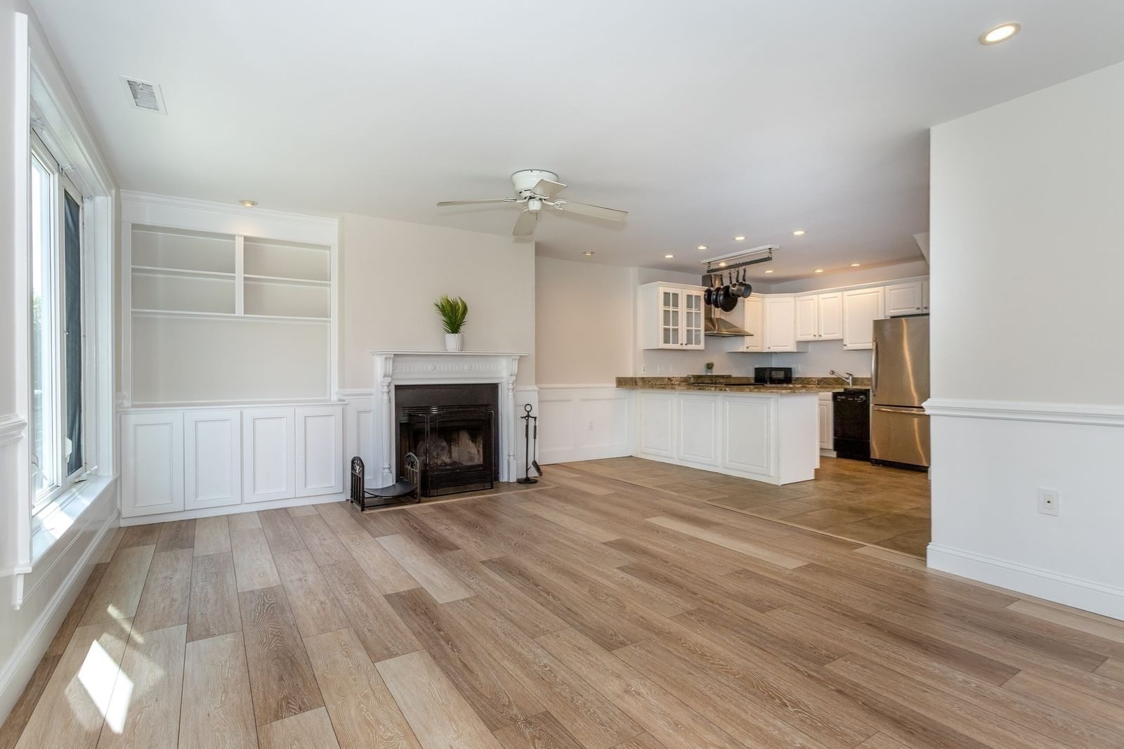 160 Quincy Shore Dr #106 Quincy — Photo 13 of 30