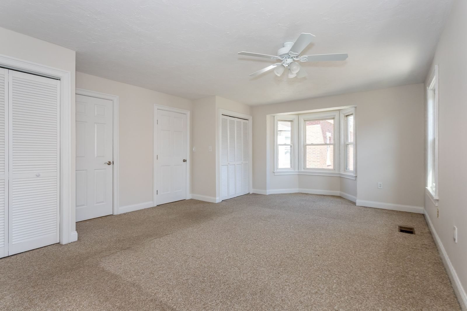 160 Quincy Shore Dr #106 Quincy — Photo 17 of 30