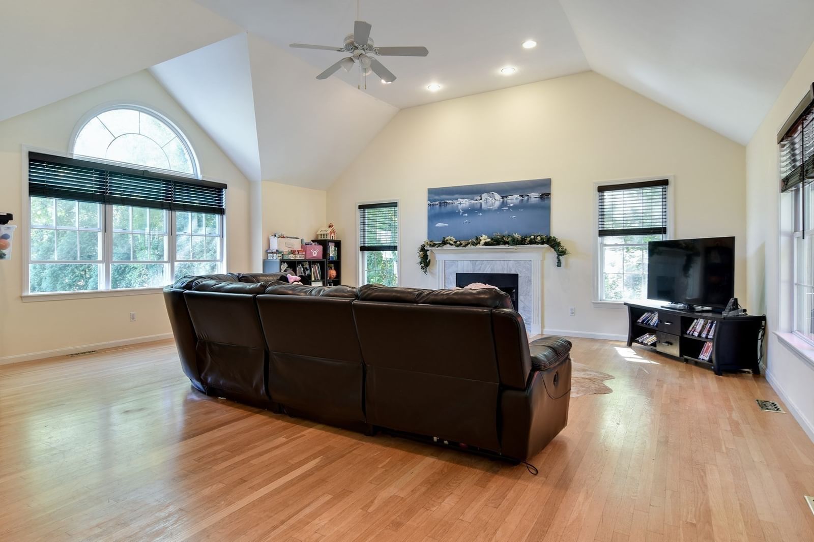 18 Pilgrim Rd Ashland — Photo 12 of 30