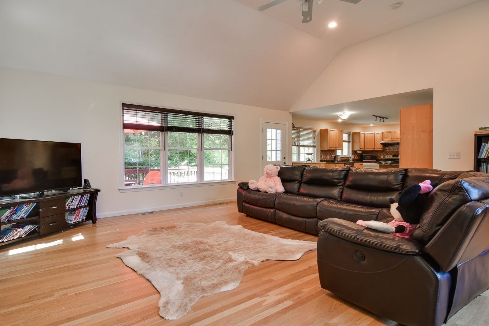18 Pilgrim Rd Ashland — Photo 15 of 30