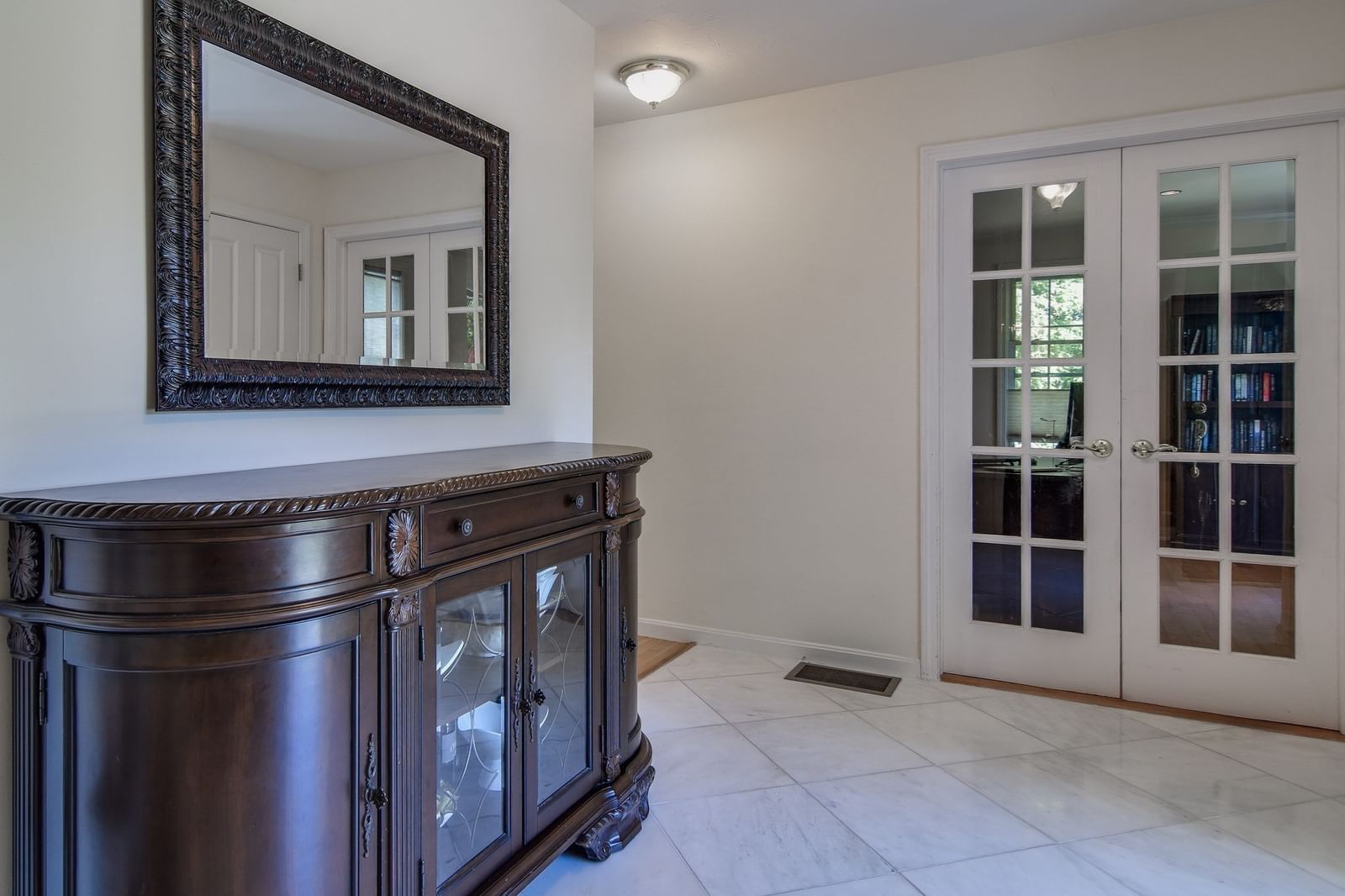 18 Pilgrim Rd Ashland — Photo 7 of 30