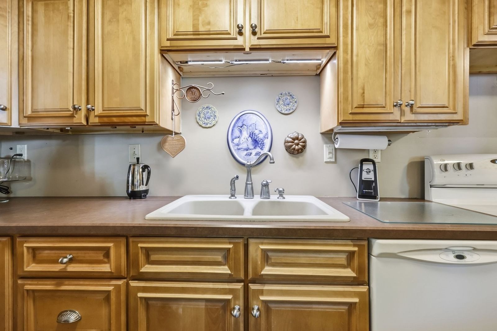 132 Horseshoe Dr #132 Chicopee — Photo 18 of 39