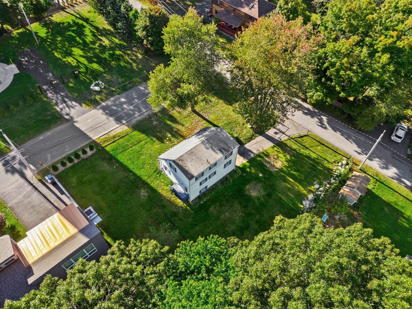 35 Cedar Rd Littleton — Photo 3 of 26