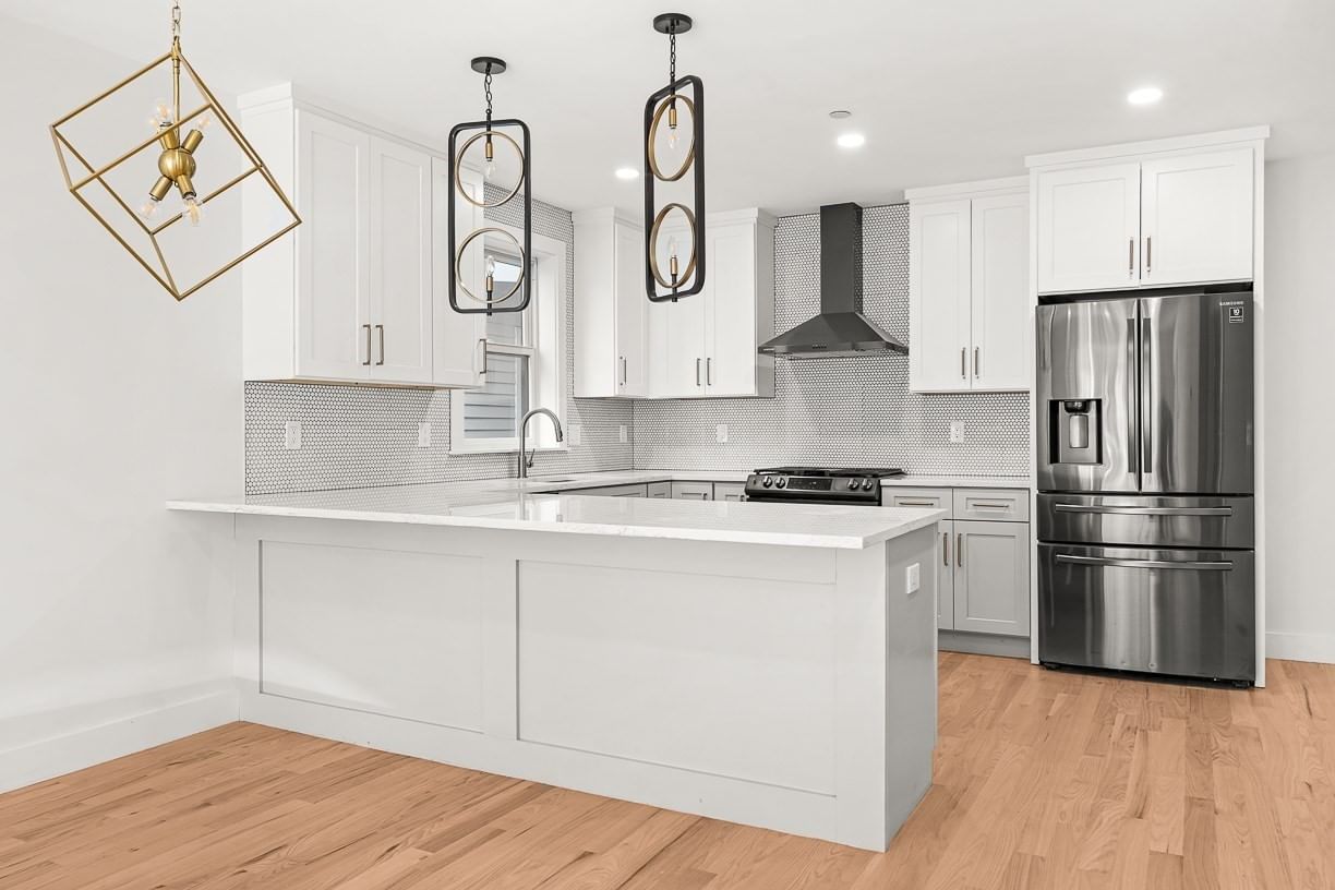 216 Havre St #1 Boston — Photo 11 of 35