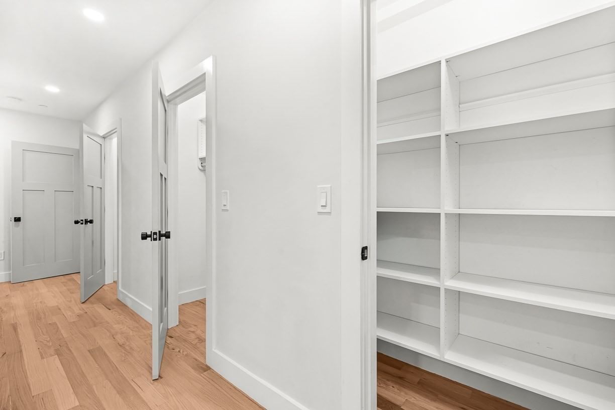 216 Havre St #1 Boston — Photo 12 of 35