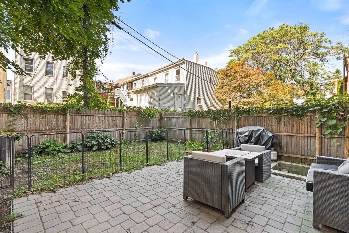 216 Havre St #1 Boston — Photo 28 of 35