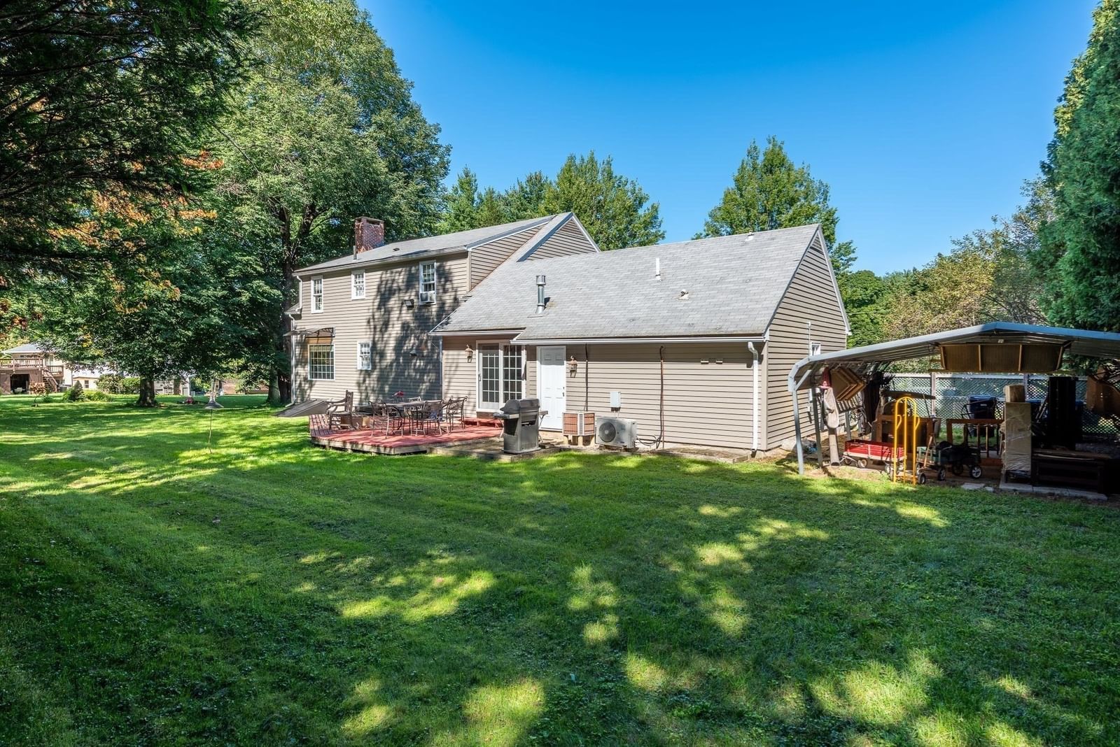 120 Rolling Ridge Rd Amherst — Photo 5 of 39