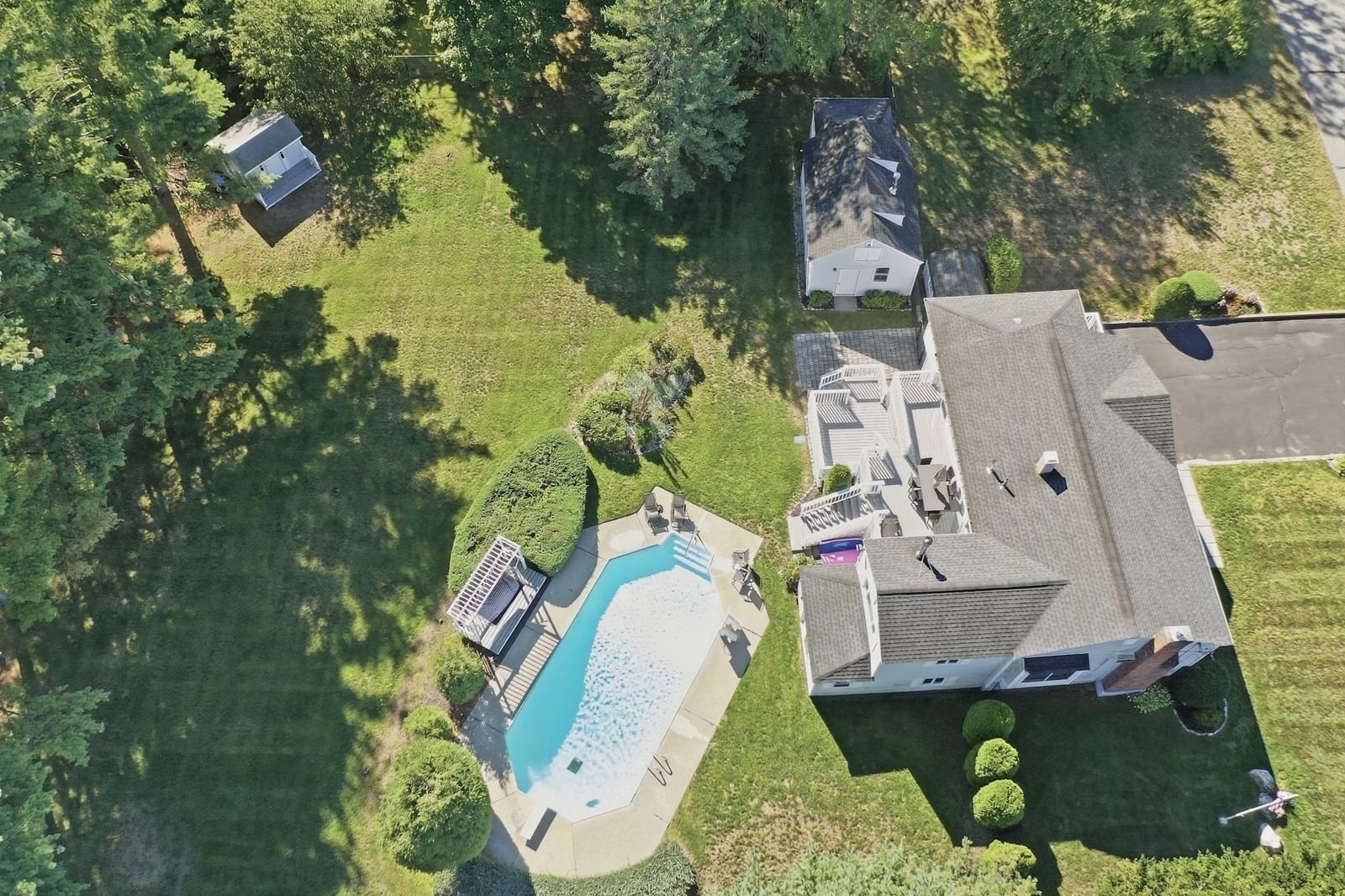 6 Ashdale Drive Billerica — Photo 3 of 42