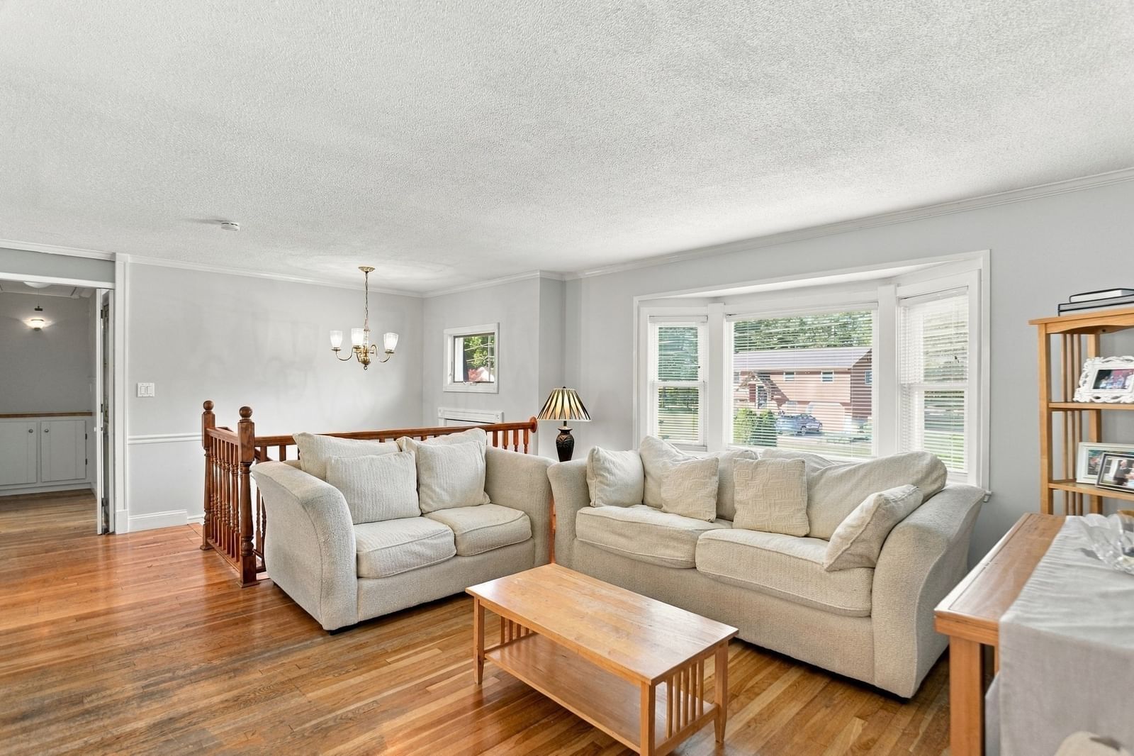 6 Ashdale Drive Billerica — Photo 5 of 42