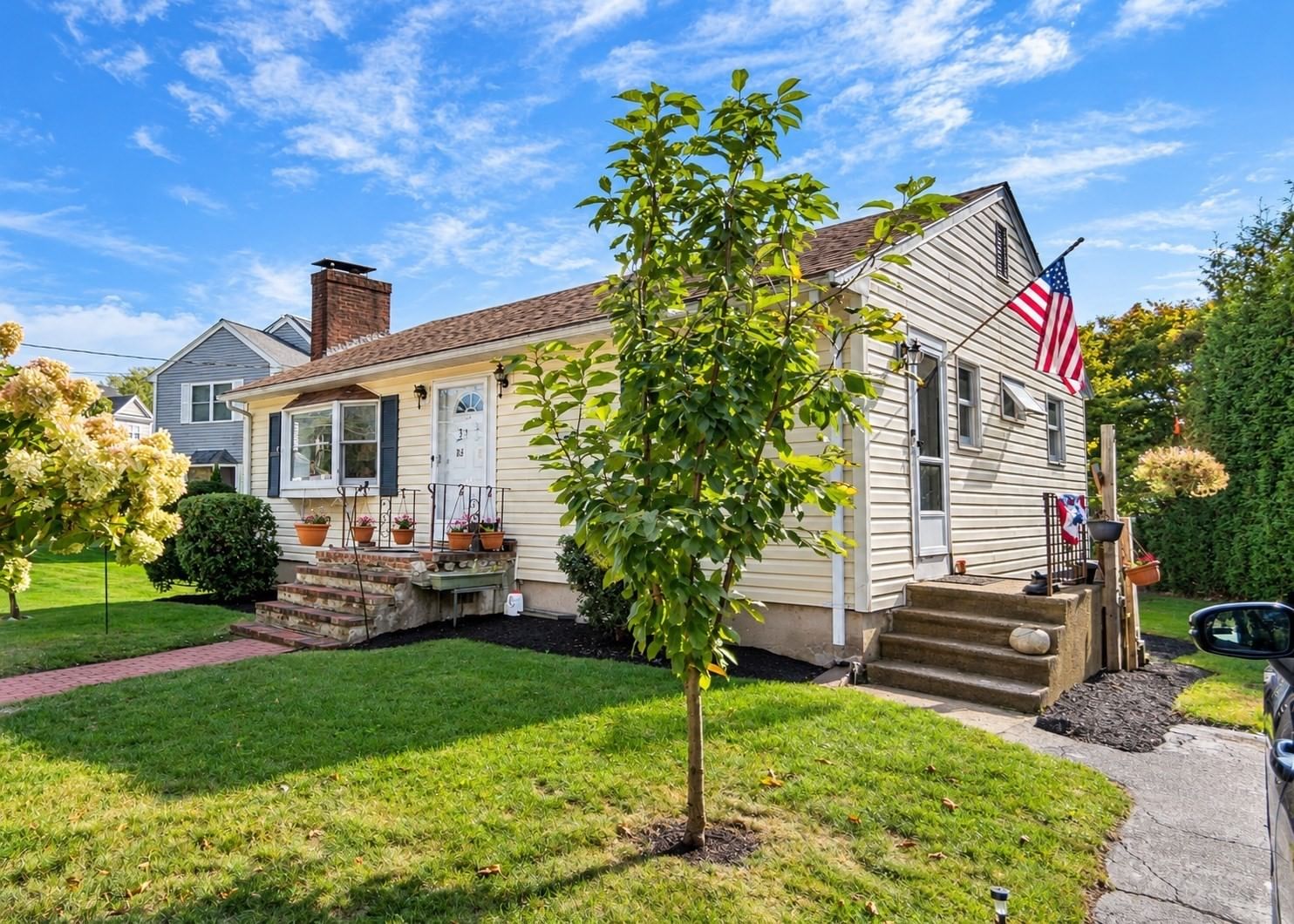 50 Hatherly Road Waltham — Photo 3 of 13