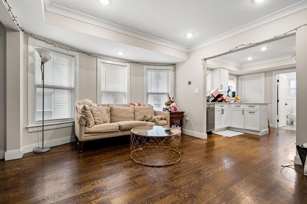 11-15 Pomeroy St Boston — Photo 4 of 16