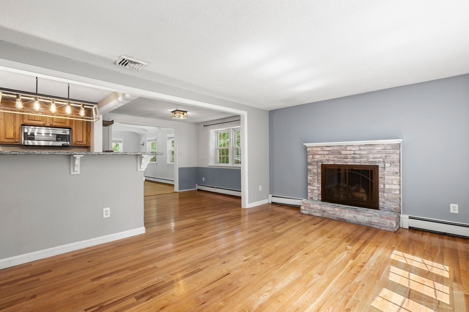 49 Old Farm Rd Hanover — Photo 12 of 31