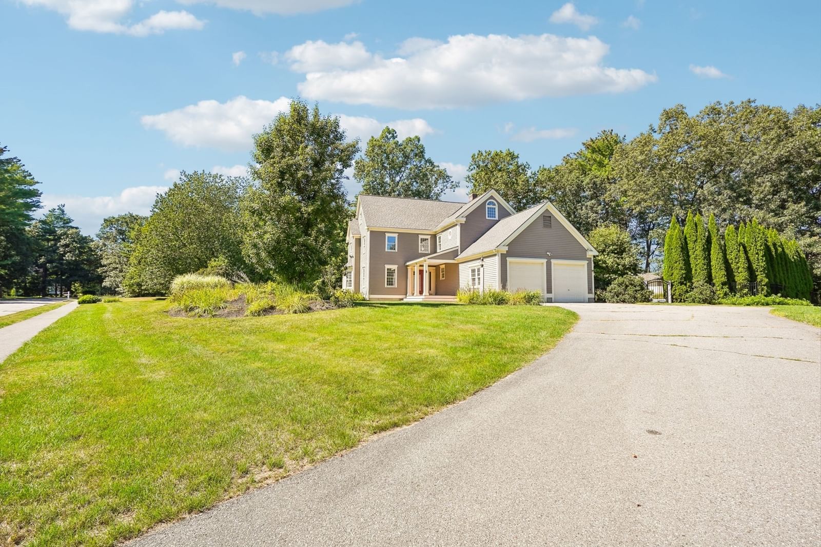 5 Steeple Chase Cir Westford — Photo 2 of 41