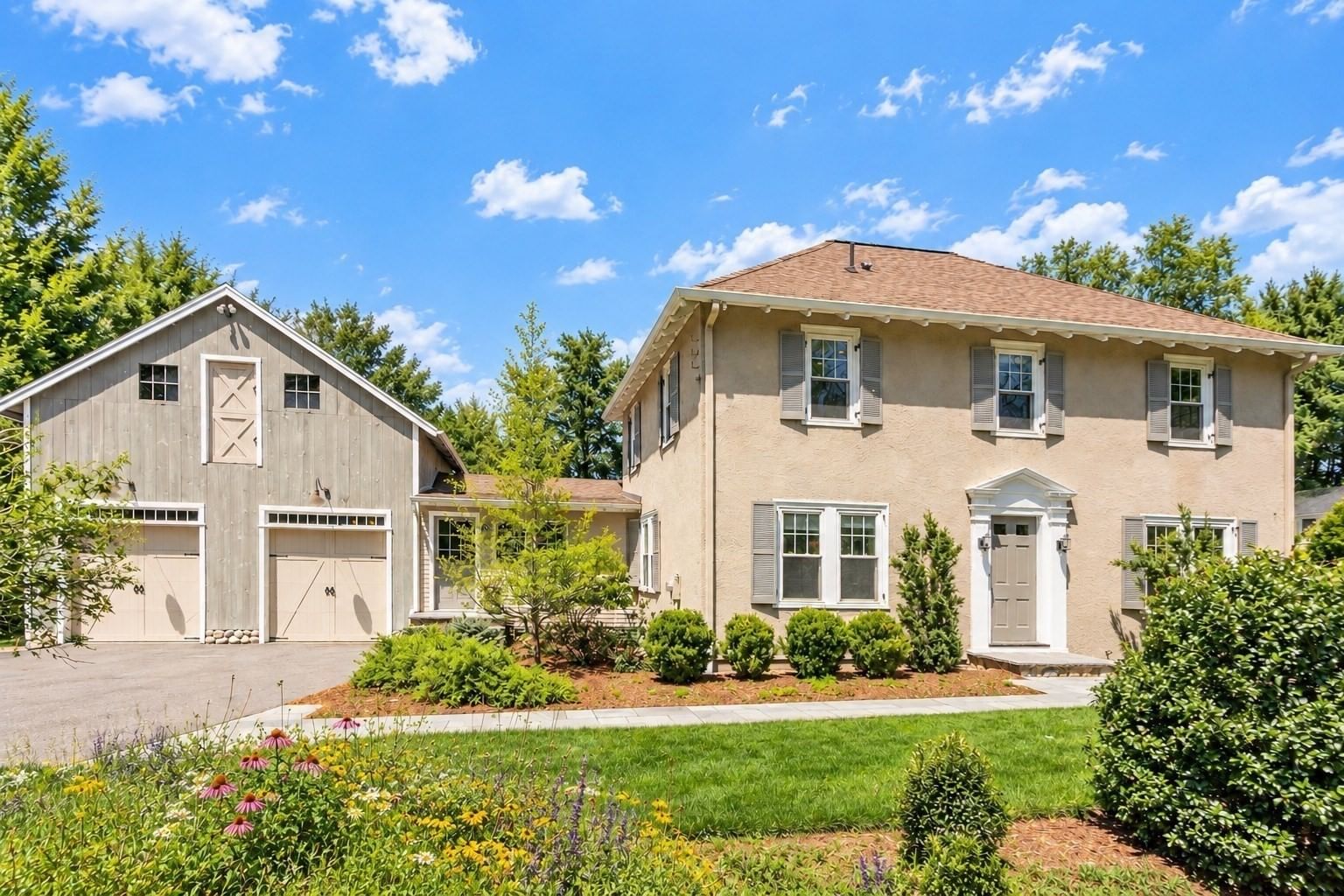 Property at 696 Main St, Concord, MA 01742