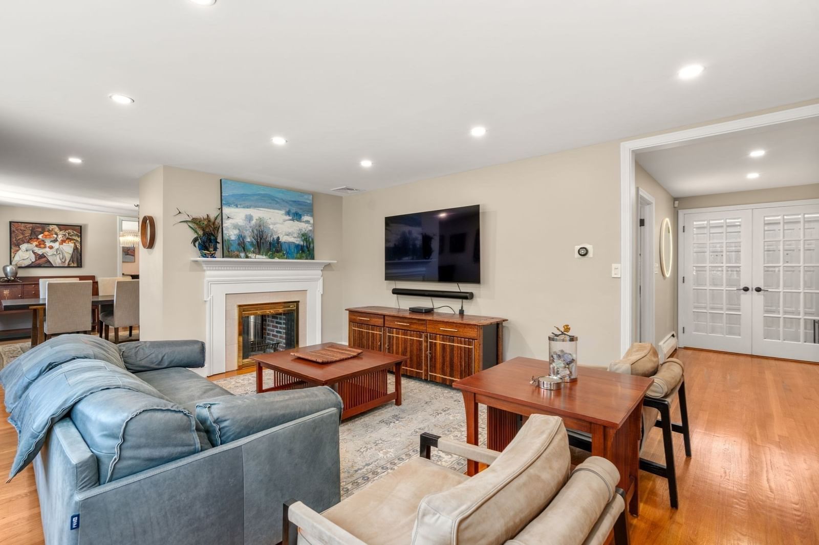 67 Crestview Road Belmont — Photo 11 of 42