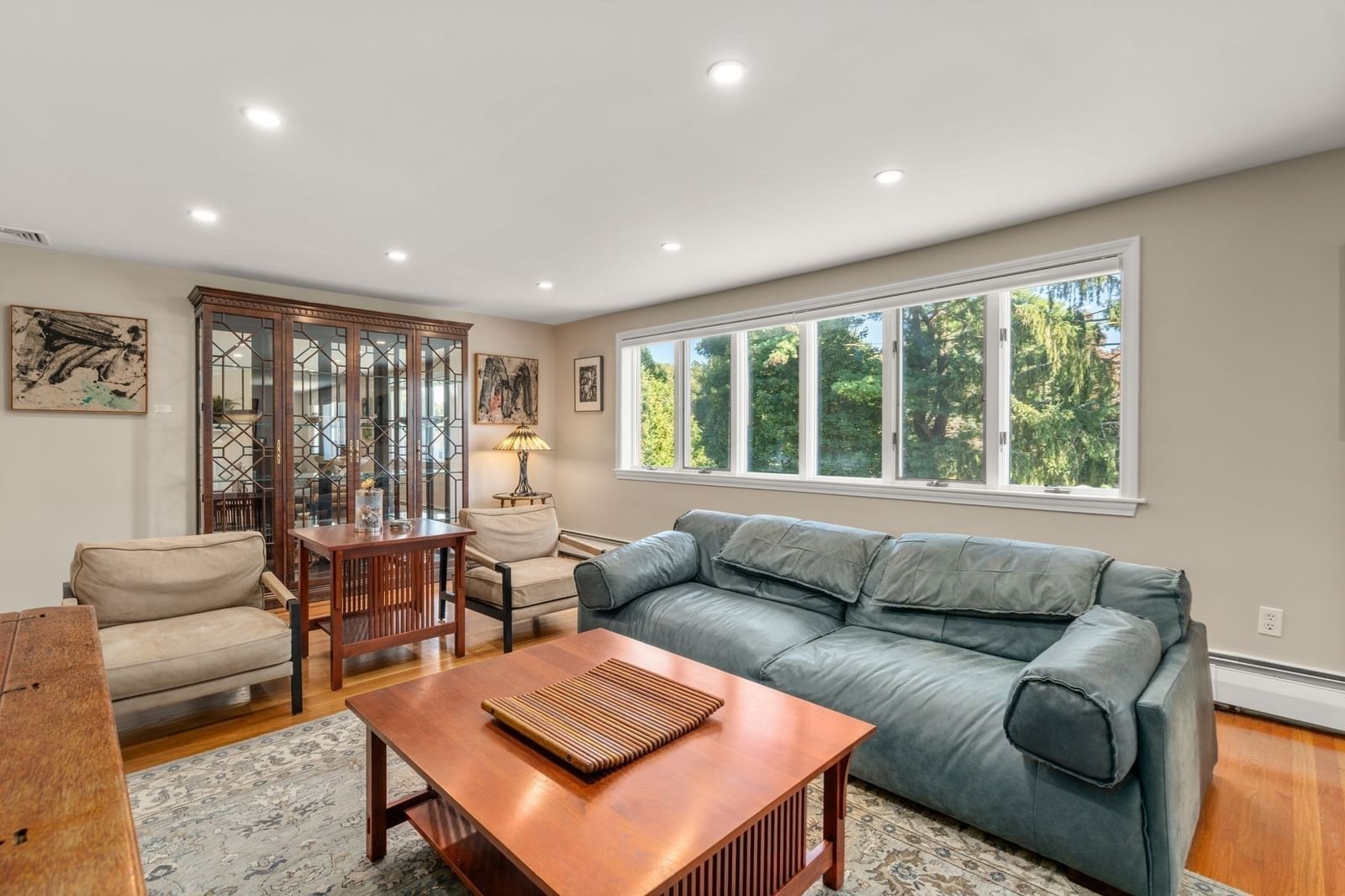 67 Crestview Road Belmont — Photo 12 of 42