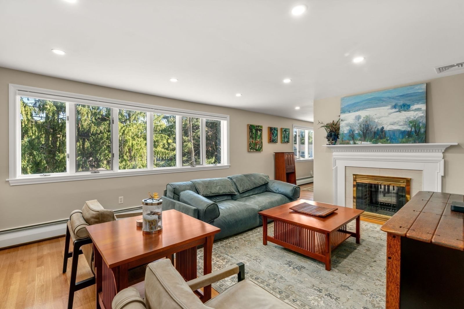 67 Crestview Road Belmont — Photo 13 of 42