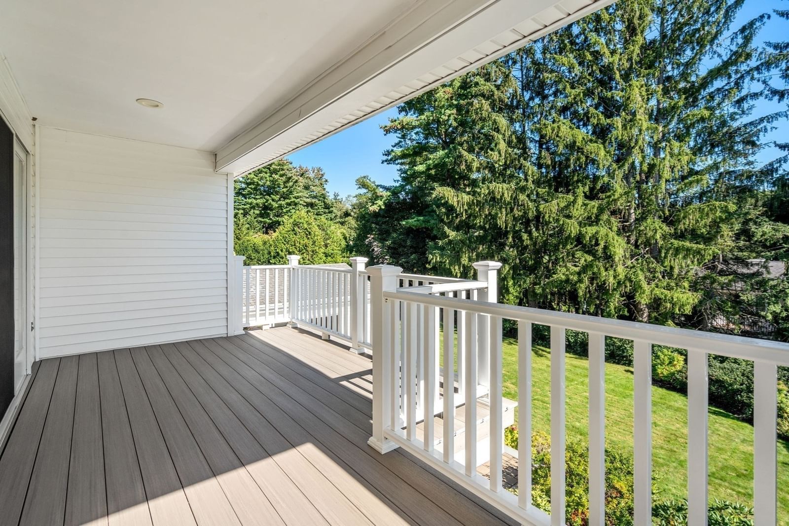 67 Crestview Road Belmont — Photo 16 of 42