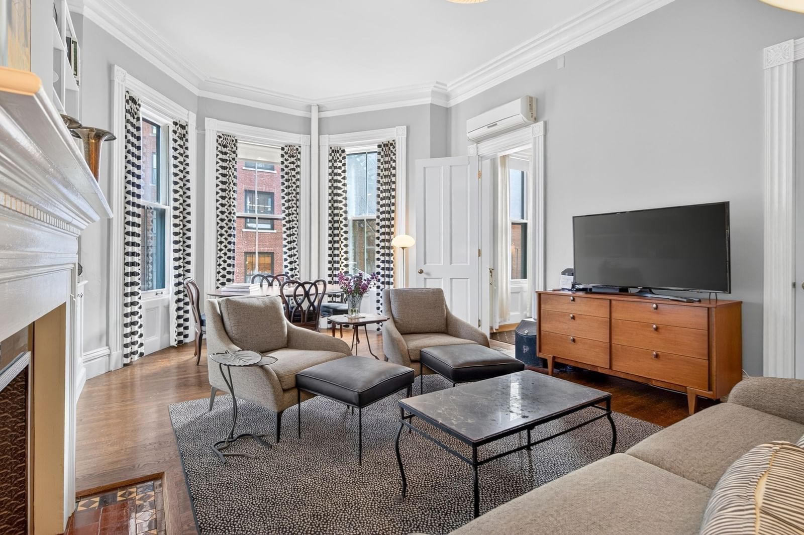 144 Commonwealth Ave #4 Boston — Photo 9 of 19