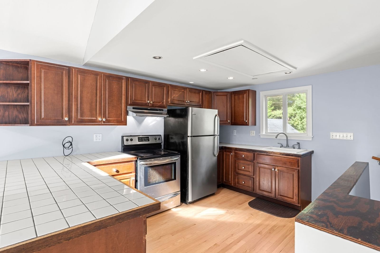 222 Sprague St Dedham — Photo 15 of 32