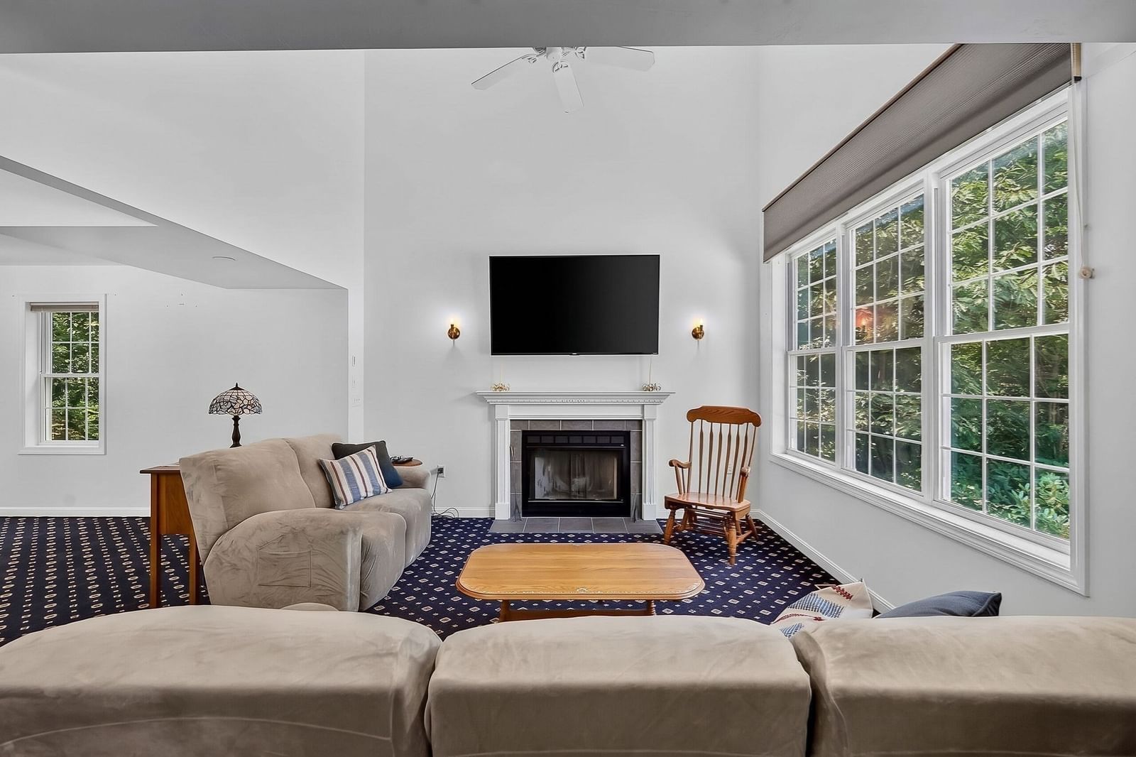 112 Saunders St Gardner — Photo 10 of 35