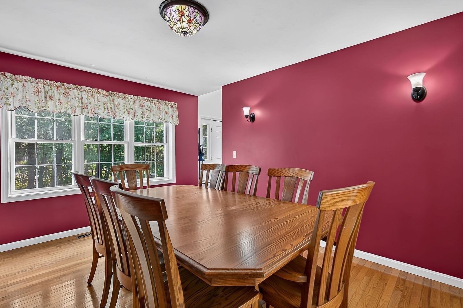 112 Saunders St Gardner — Photo 18 of 35