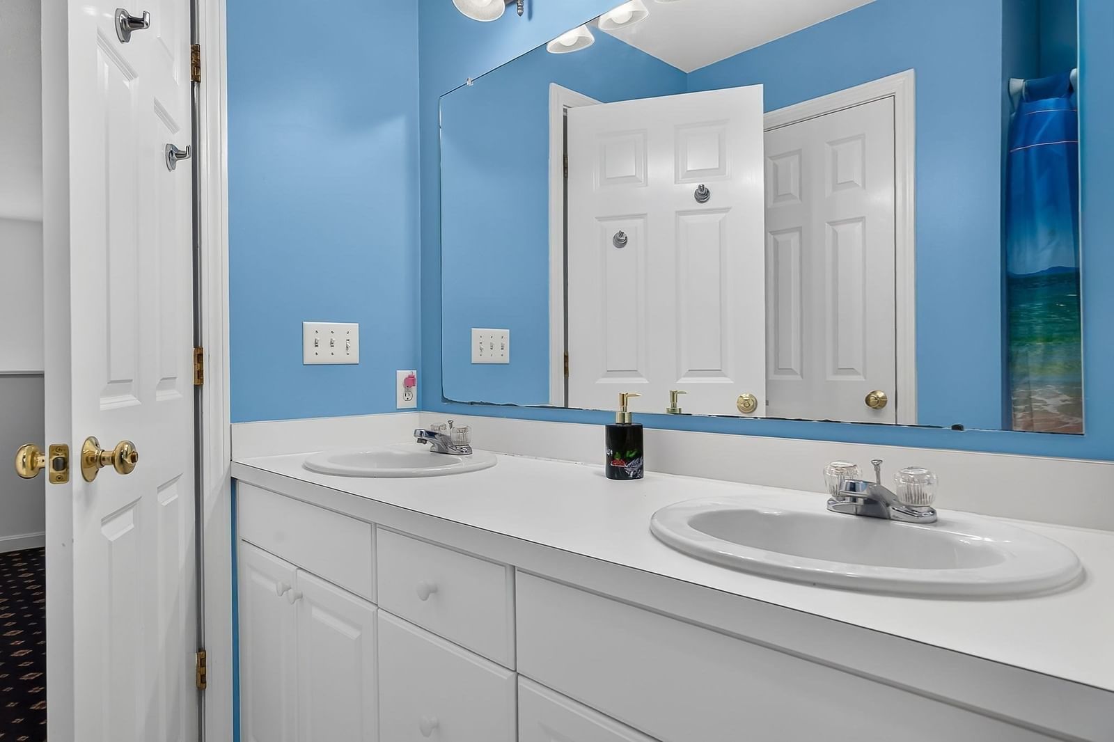 112 Saunders St Gardner — Photo 32 of 35
