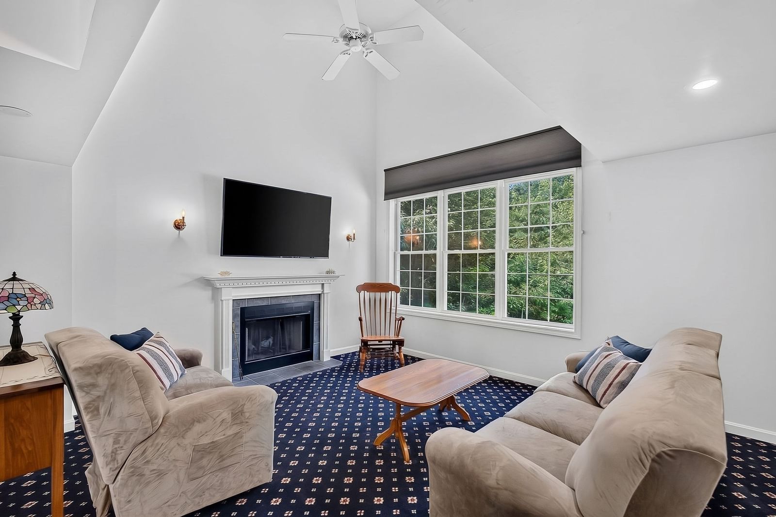 112 Saunders St Gardner — Photo 9 of 35