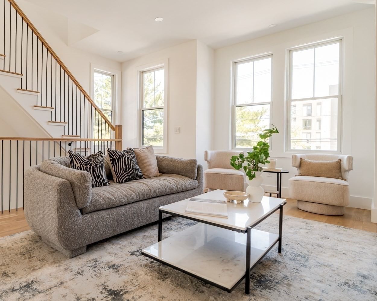 11 Lothrop St #11 Boston — Photo 19 of 39